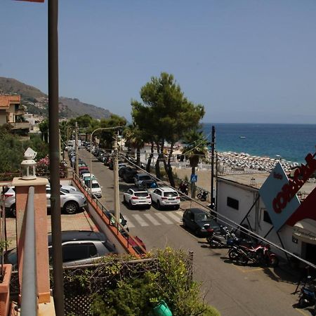 Poseidone Sea Apartment Taormina Mazzeo Εξωτερικό φωτογραφία