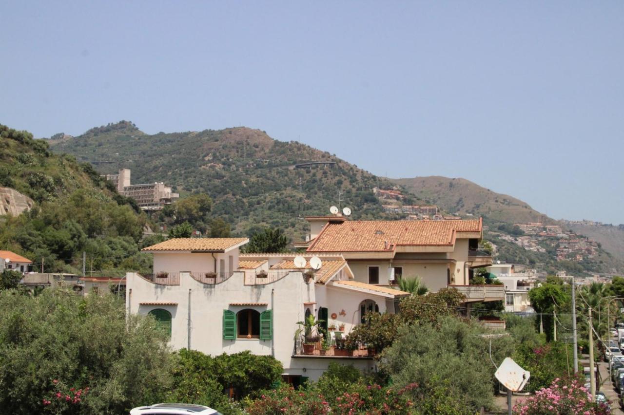Poseidone Sea Apartment Taormina Mazzeo Εξωτερικό φωτογραφία