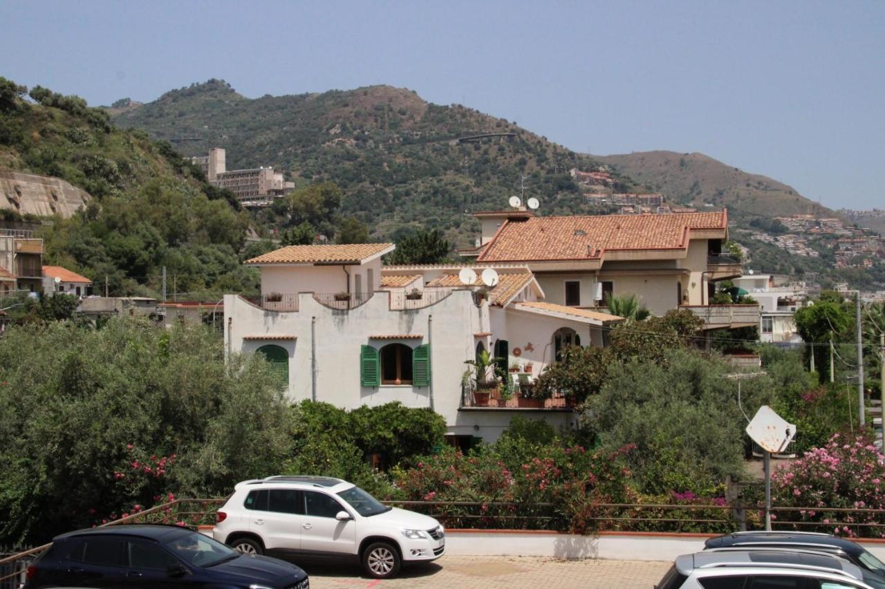 Poseidone Sea Apartment Taormina Mazzeo Εξωτερικό φωτογραφία